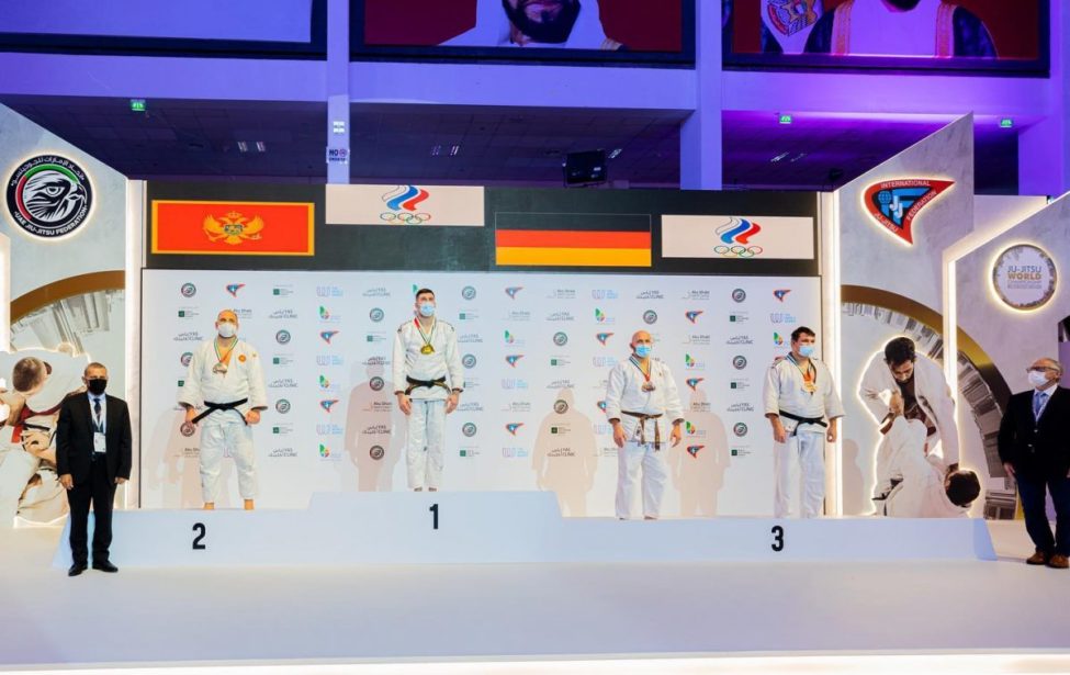 Артем Петрухин защитил титул чемпиона мира