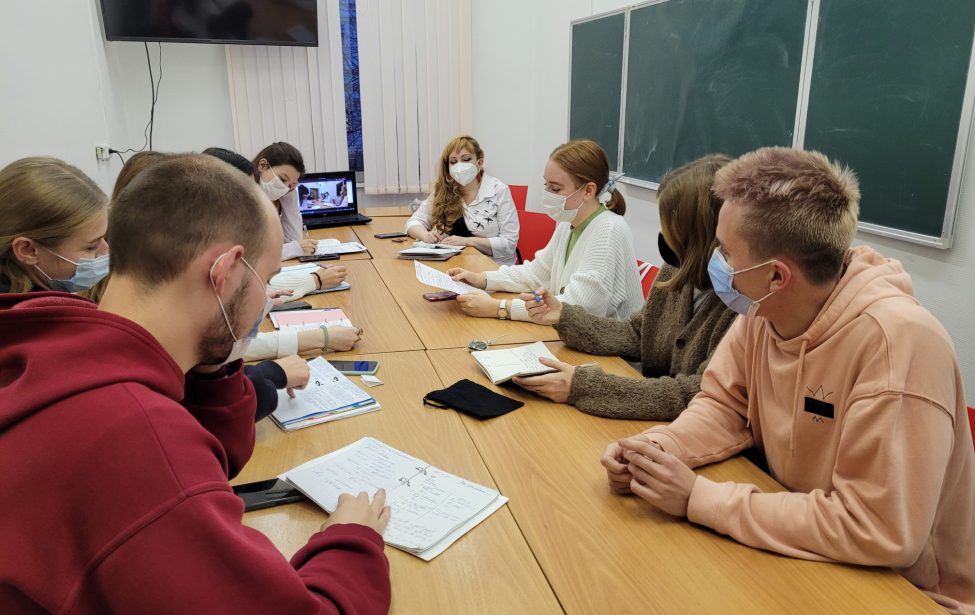 Студенты ИИЯ продолжают учится в&nbsp;гибридном формате