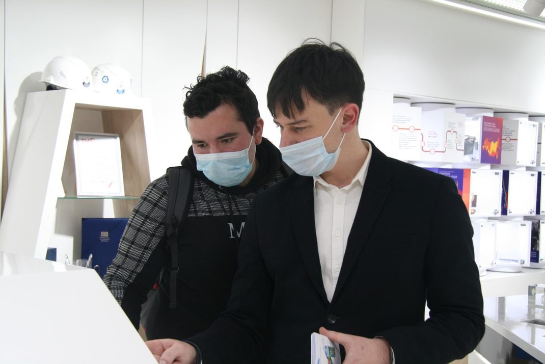 IMAGE 2021-12-28 17:39:26