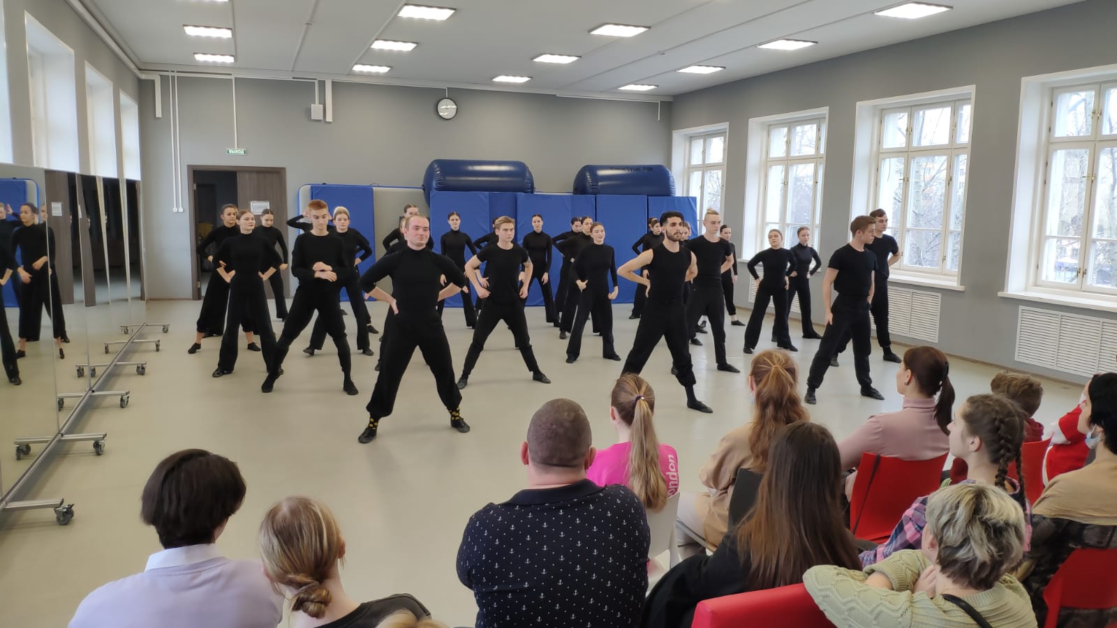 8880857c-949f-45e5-93f3-5da320de5b6f