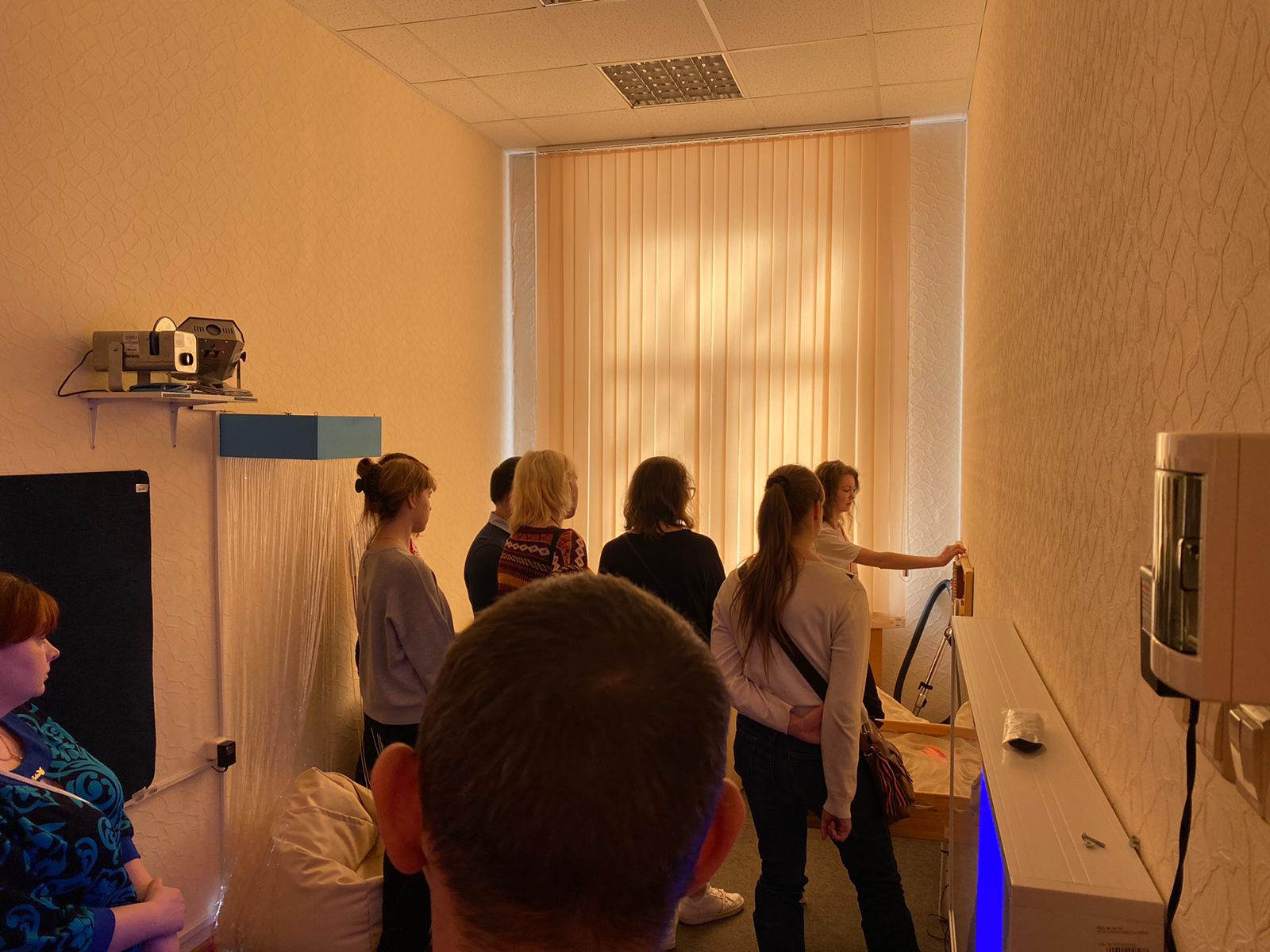 D9995E87-69E9-407A-AEB9-7808B7683FE6