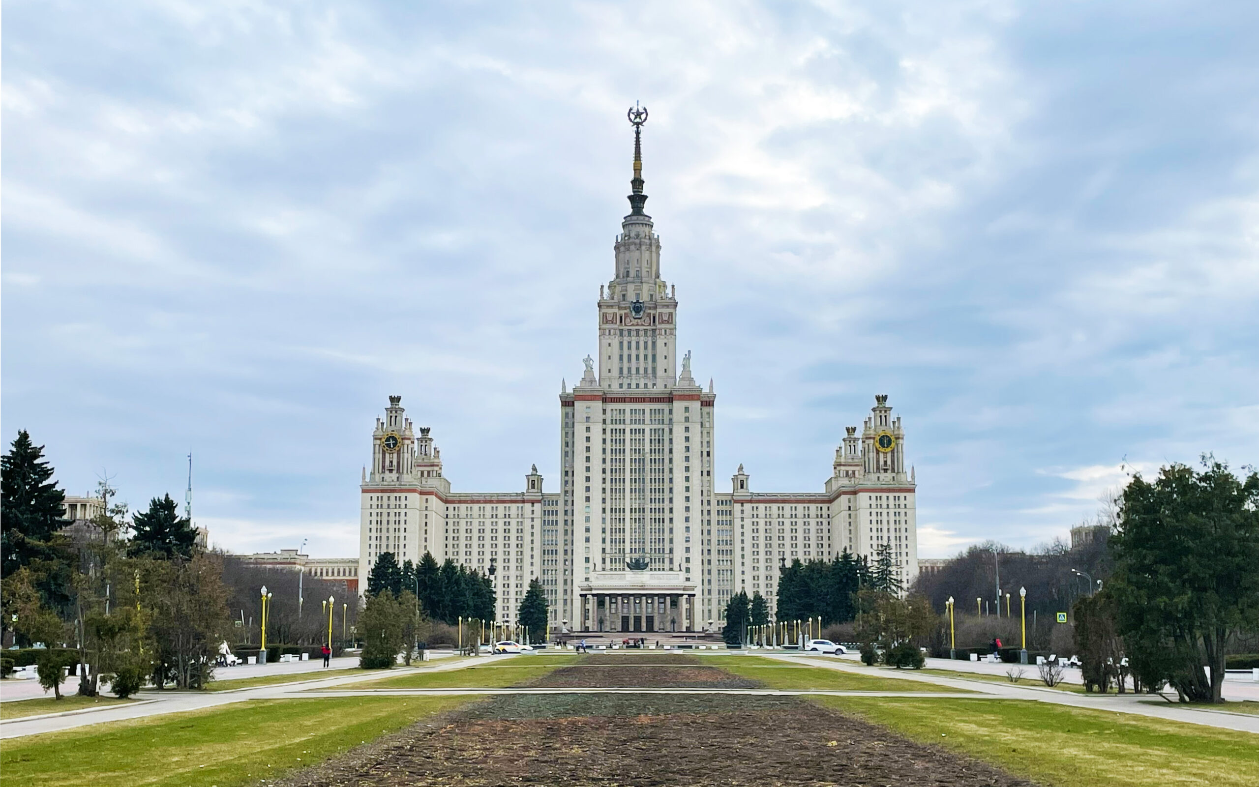 Мгу им ломоносова в москве