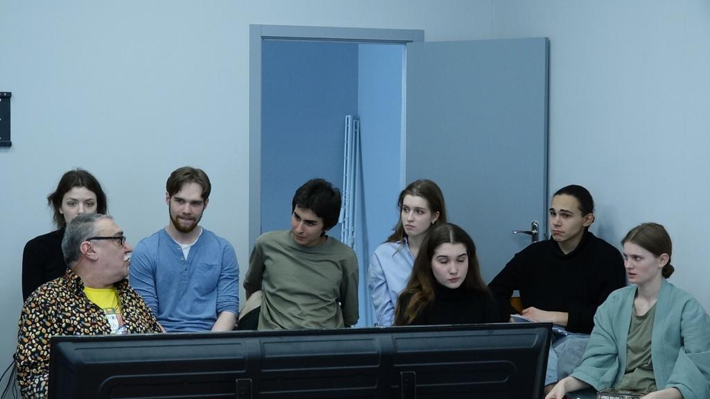 7984da93-d77c-4b36-833c-404b2ca5713f