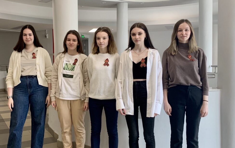 Красная гвоздика