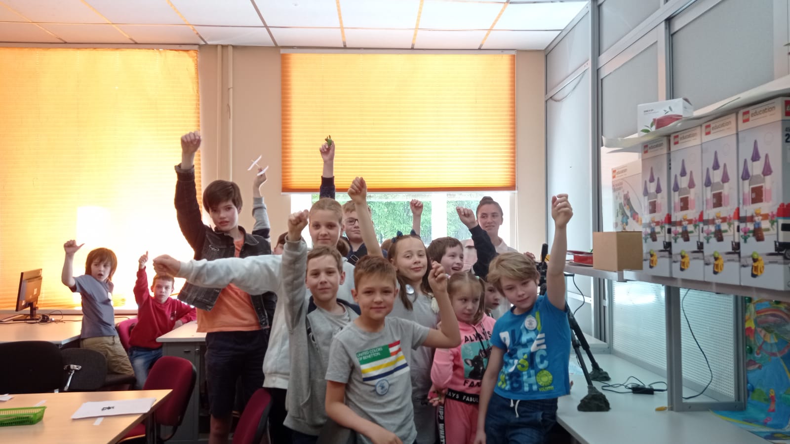 Вторая смена идёт своим чередом