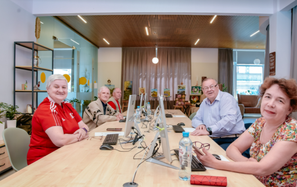 Пенсионеры столицы сразились в компьютерном многоборье