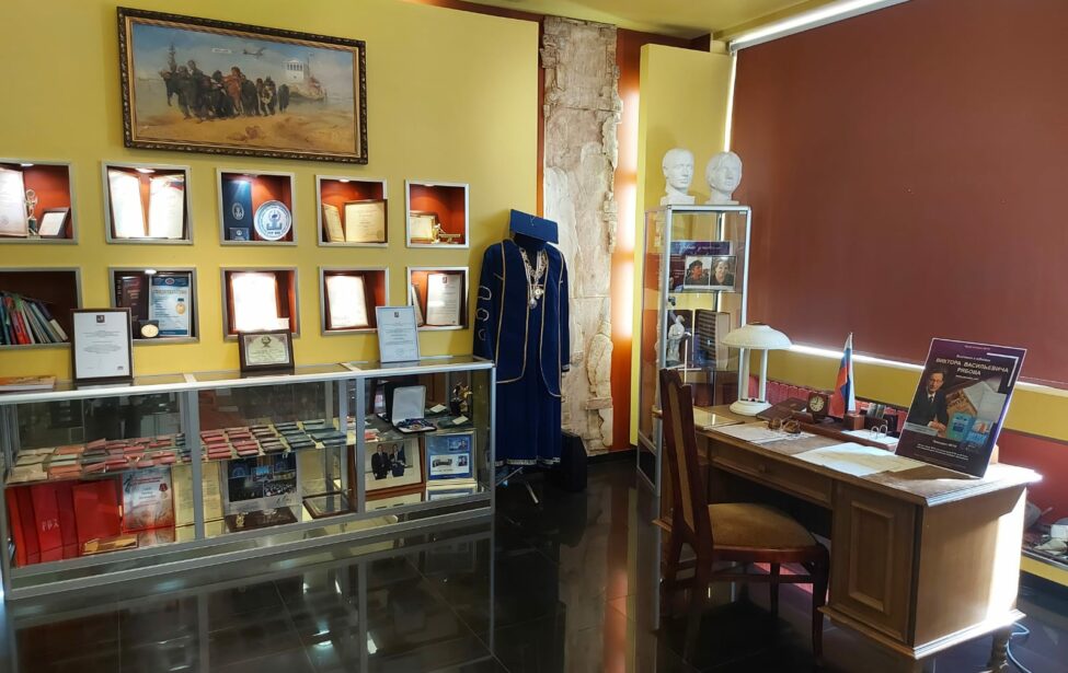 С&nbsp;юбилеем, уважаемый Виктор Васильевич!