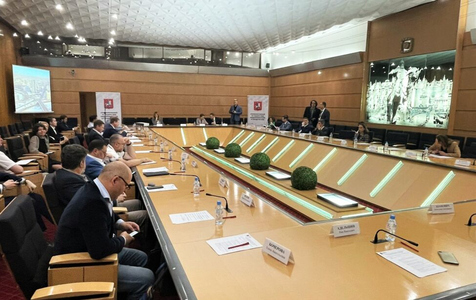 Руслан Абрамов на заседании Научно-делового совета