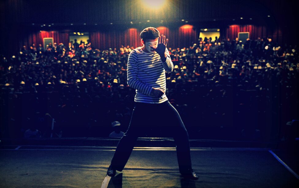 Зачем актеру французский язык?