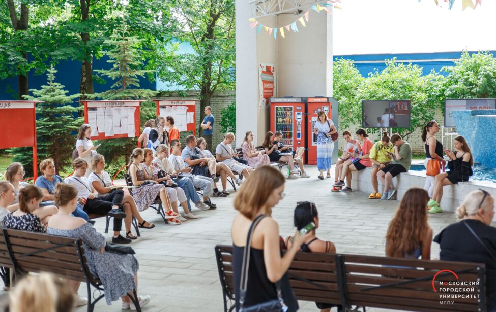 Interfax: приемная кампания прошла при высоком конкурсе