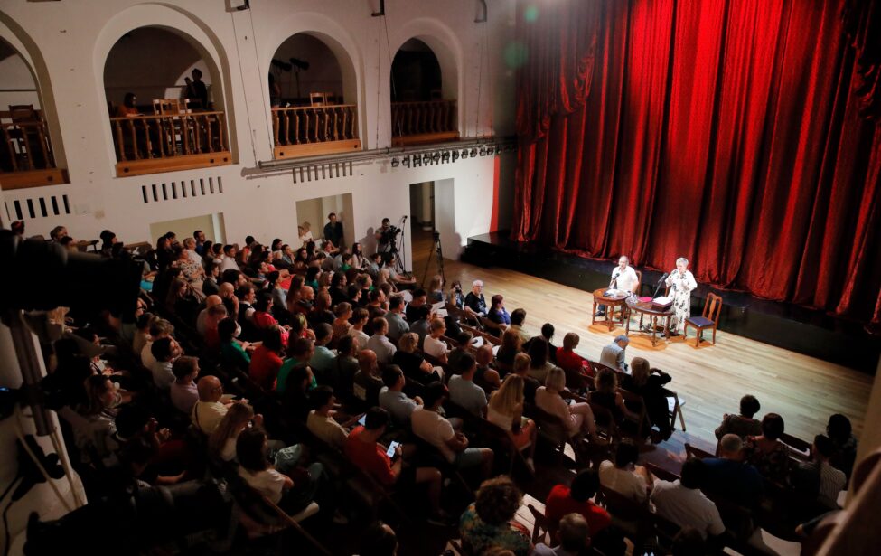 Планы на&nbsp;новый сезон: выпускники ИКИ на&nbsp;сцене &laquo;Школы драматического искусства&raquo;