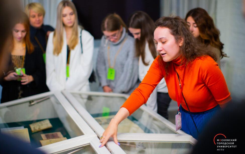 &laquo;Как книга становится раритетом?&raquo; Заседание Дискуссионного исторического клуба