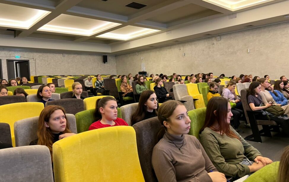 Экскурсия студентов ИППО в&nbsp;Университетскую гимназию при МГУ