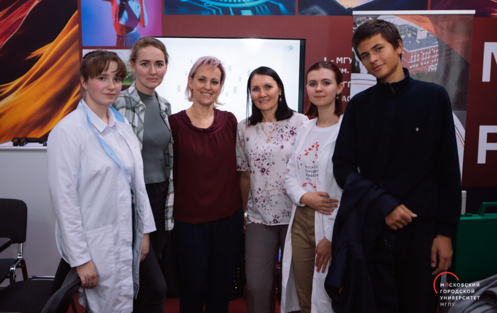 Сотрудники ИЕСТ провели интерактивы на&nbsp;выставке фестиваля NAUKA 0+