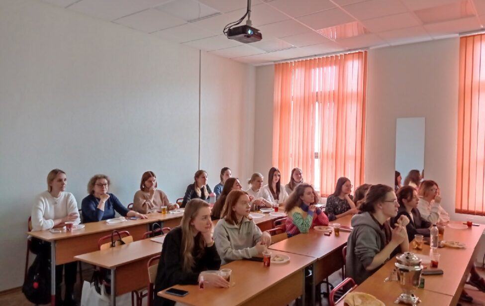 Языковое кафе &laquo;Tea-чай.ру&raquo;