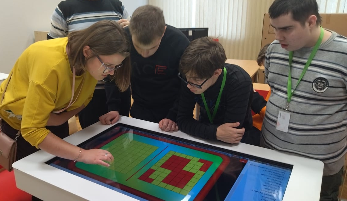 Тесное сотрудничество