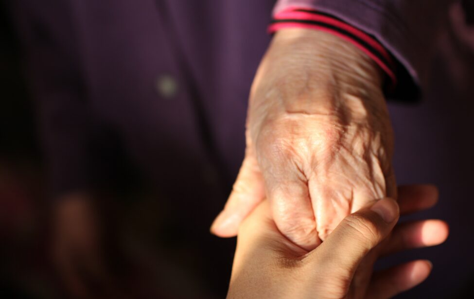 Как объяснить ребенку, что родного человека может не&nbsp;стать?