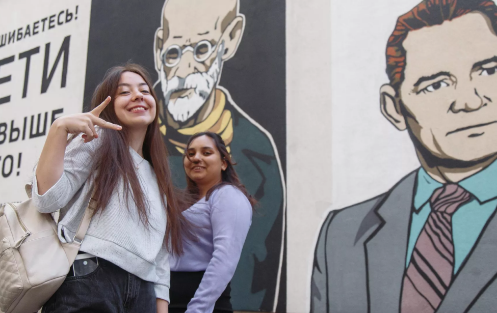 Российские студенты разработают современный дизайн для старых зданий школ