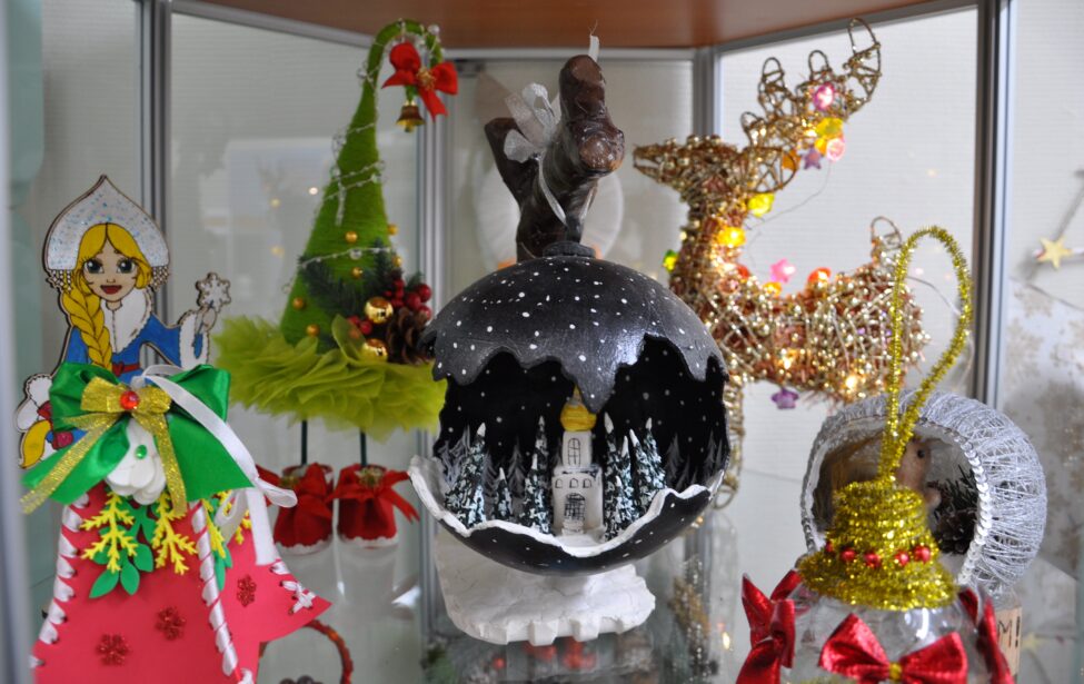 Конкурс новогодних украшений