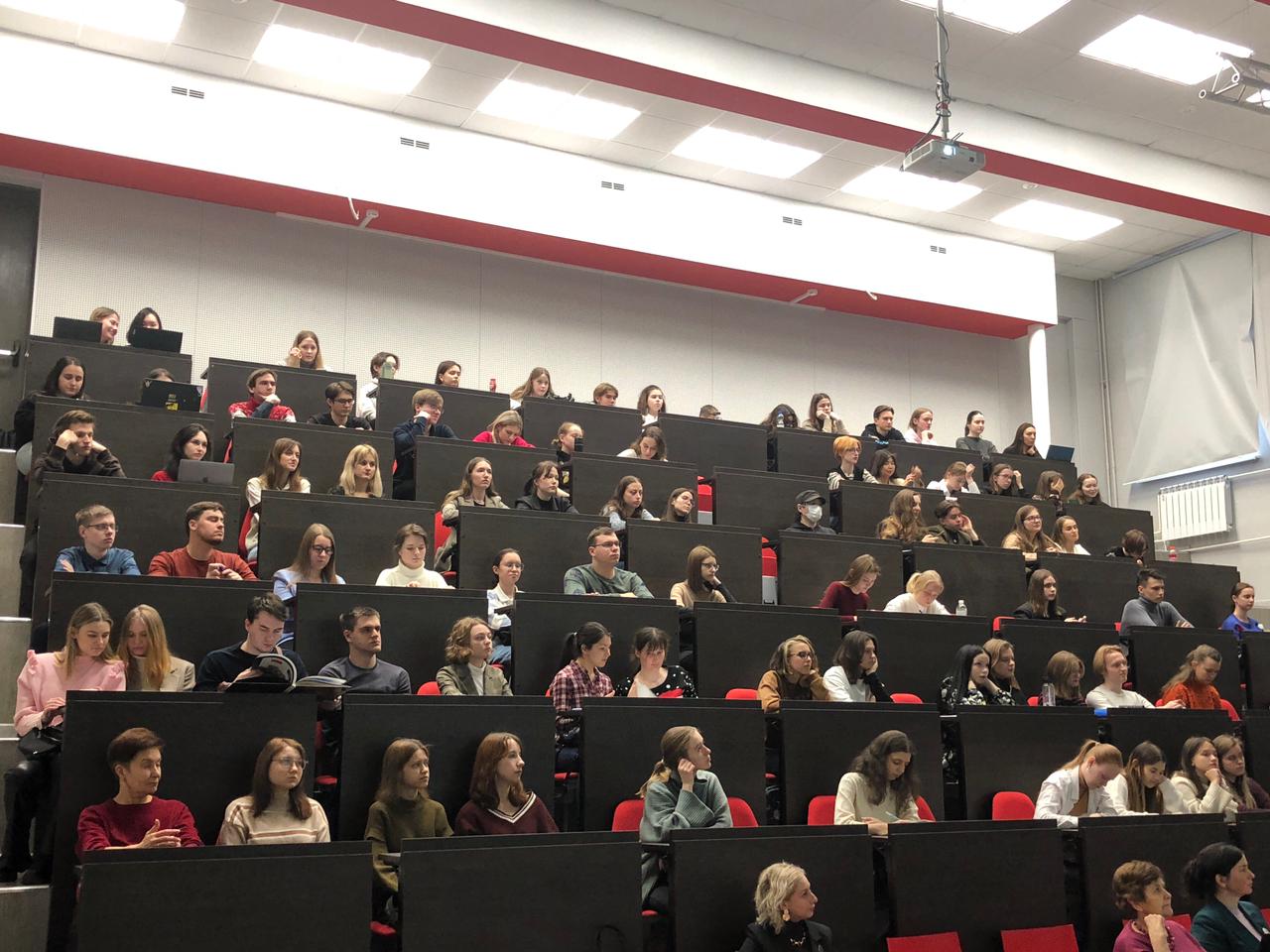 Состоялась встреча с&nbsp;военным переводчиком, к.ф.н., доцентом О.И. Калининым