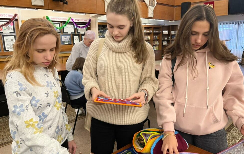 Мир в&nbsp;ладошках