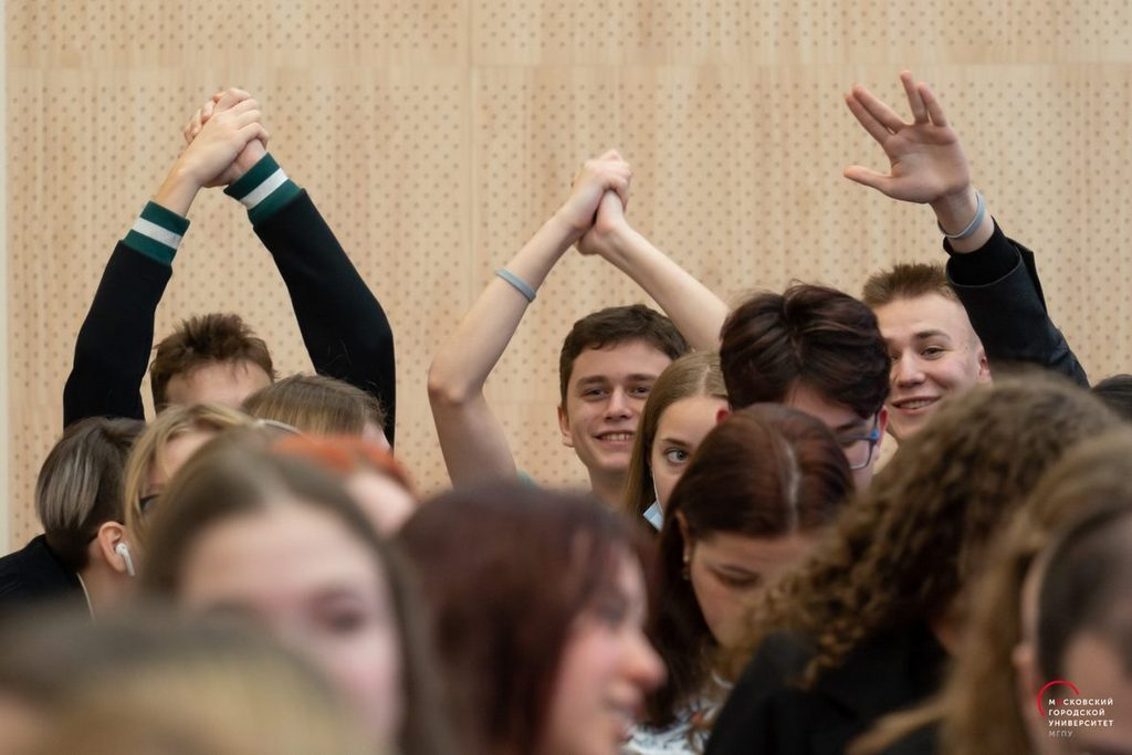 ea4df783-4e6d-4c72-bb88-f751ff78f633