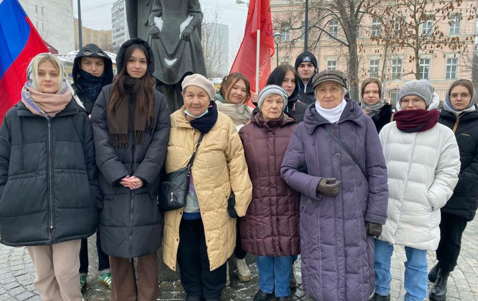 Студенты и&nbsp;преподаватели ГПК почтили память добровольцев-ополченцев