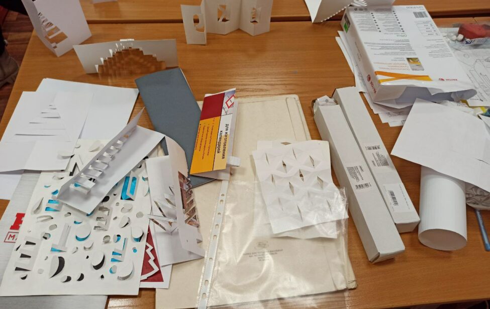 В&nbsp;ИКИ прошёл мастер-класс по&nbsp;созданию новогодней открытки