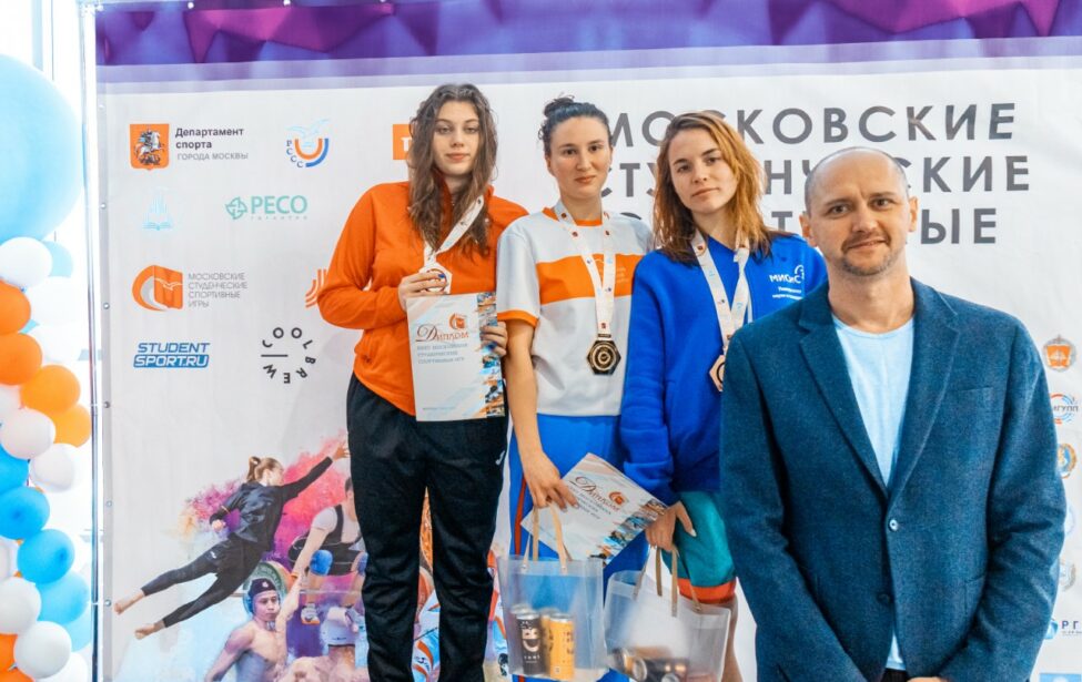 Пловцы МГПУ выиграли шесть медалей на соревнованиях МССИ