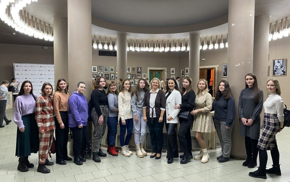 Изучаем специальные средства коммуникации