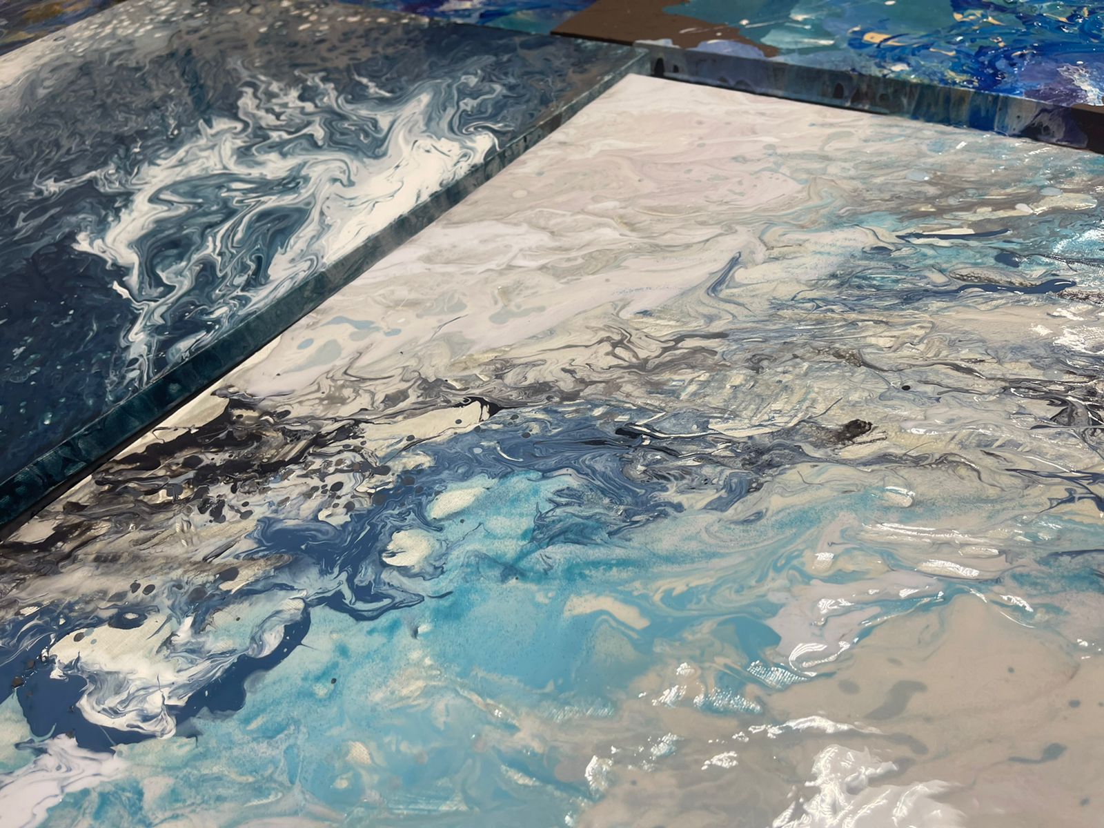 5e35b393-afca-4a43-9f95-7eb3b499d20a