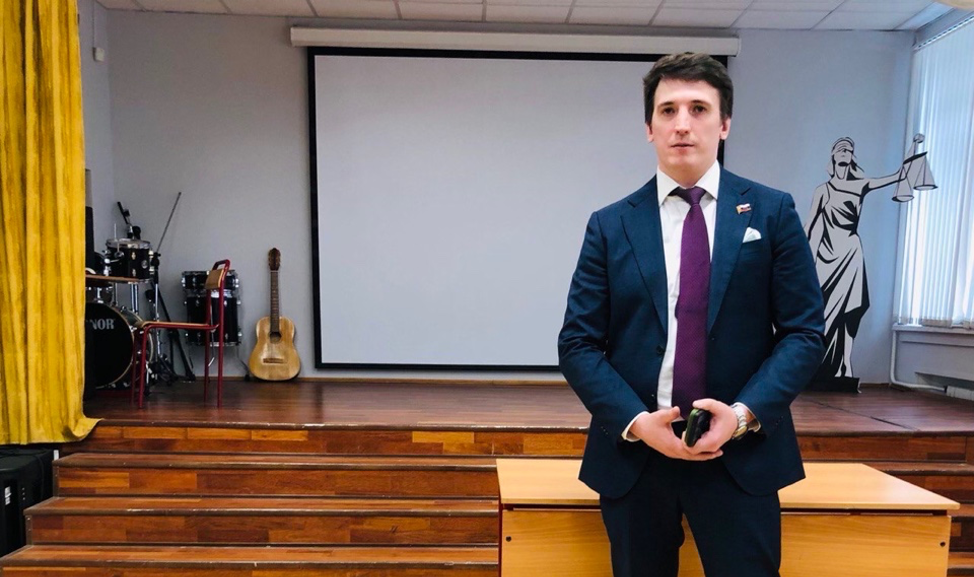 Встреча муниципального депутата Алексея Шильникова со студентами института