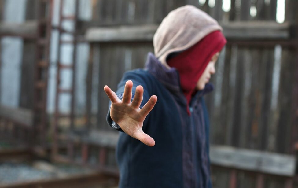 Ребёнок сбежал из&nbsp;дома: кто виноват и&nbsp;что делать дальше