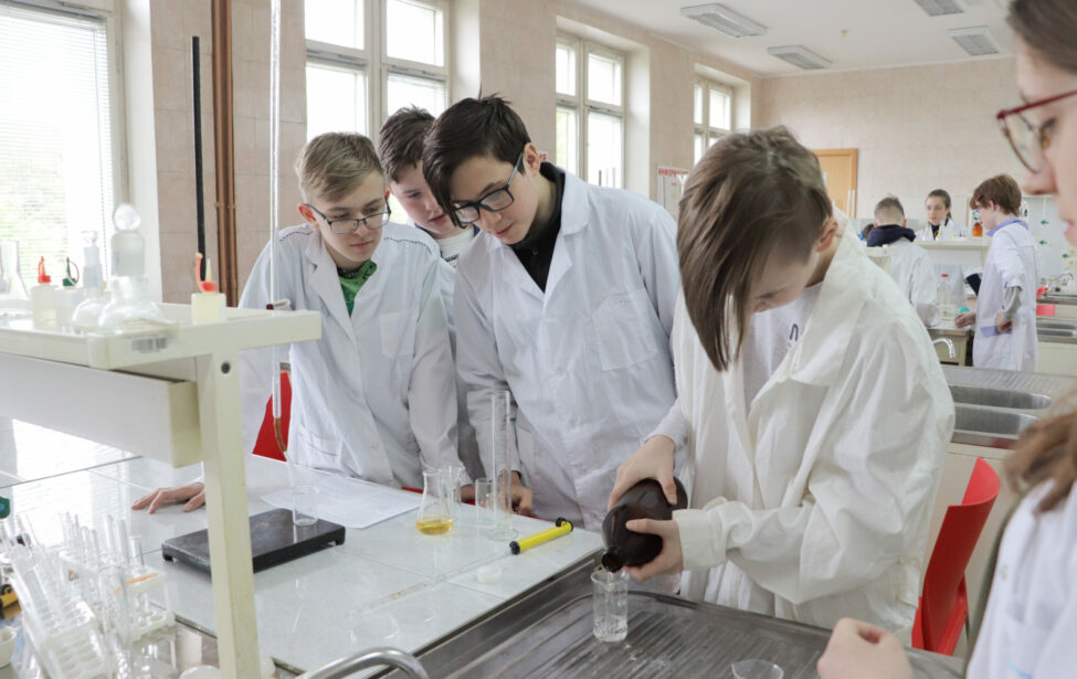 Московские школьницы нашли новый способ очистки воды