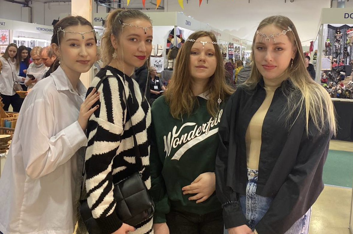 Снимок экрана 2023-03-04 в 21.53.40