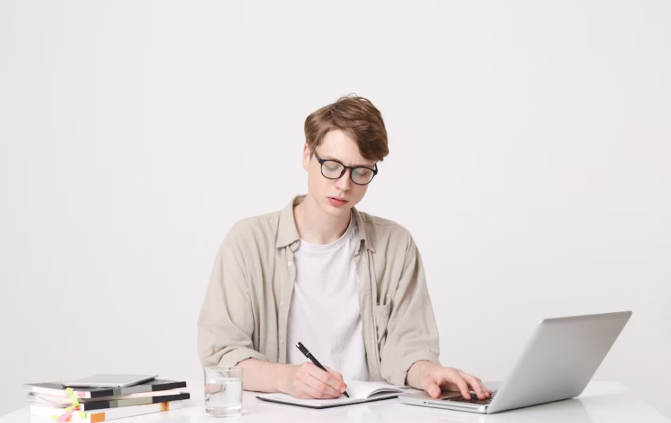 Опубликованы разборы заданий для второго тура по французскому языку.