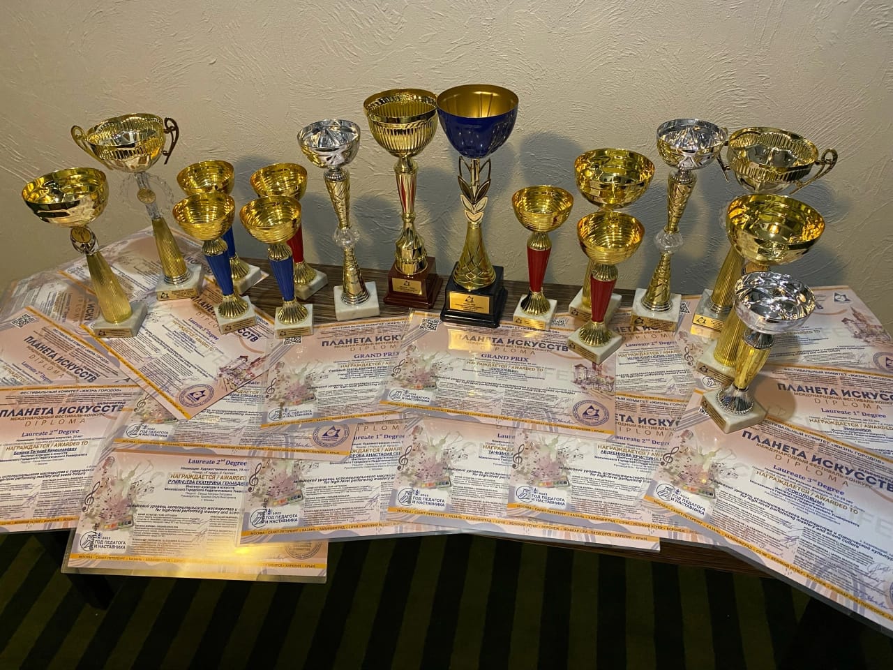 b1c75a19-57b6-4aa6-bf45-c8815c4a56b9