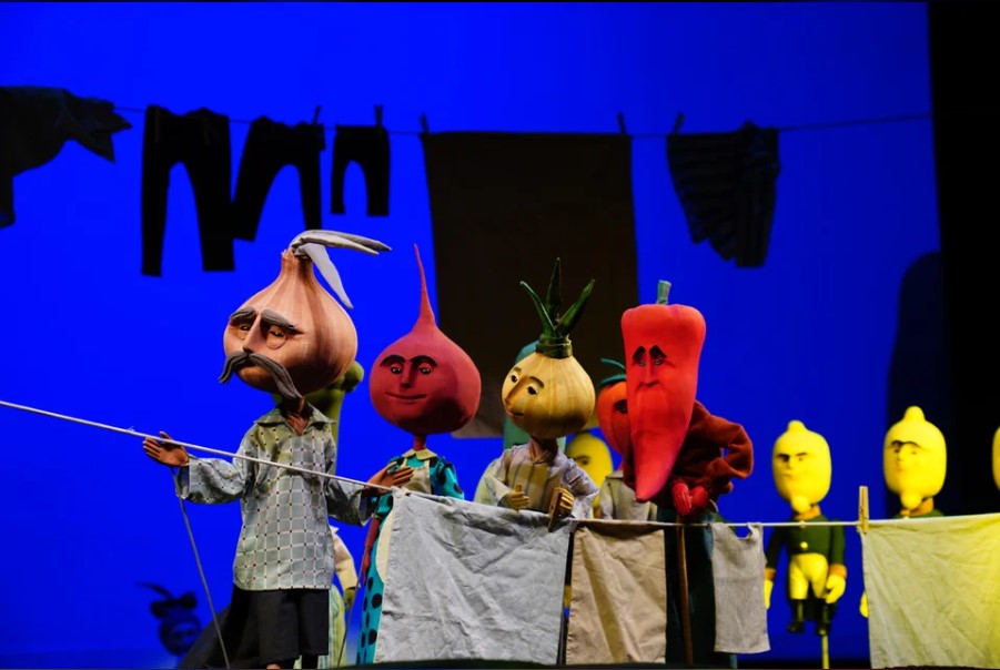 25 марта 2023 года — спектакль «Чиполлино» в театре кукол С.В. Образцова