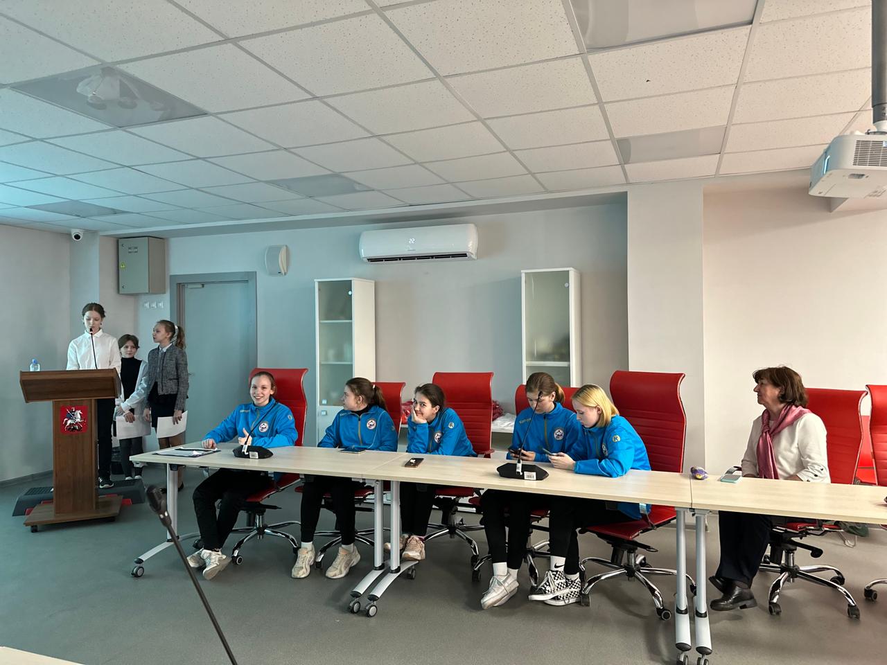 206dc3ab-68a4-4ff7-9640-258262c06838