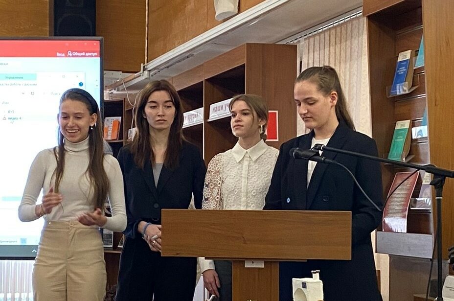 Тактильное рукодельное издание