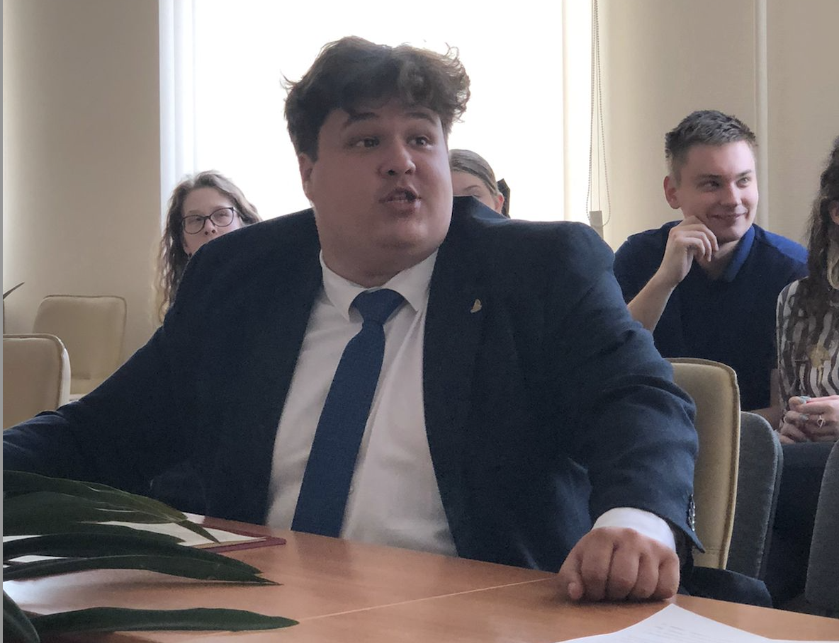 Снимок экрана 2023-04-16 в 18.59.54