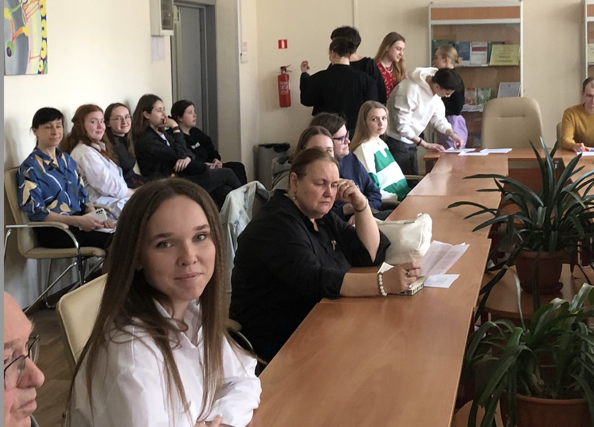 Снимок экрана 2023-04-16 в 19.00.10