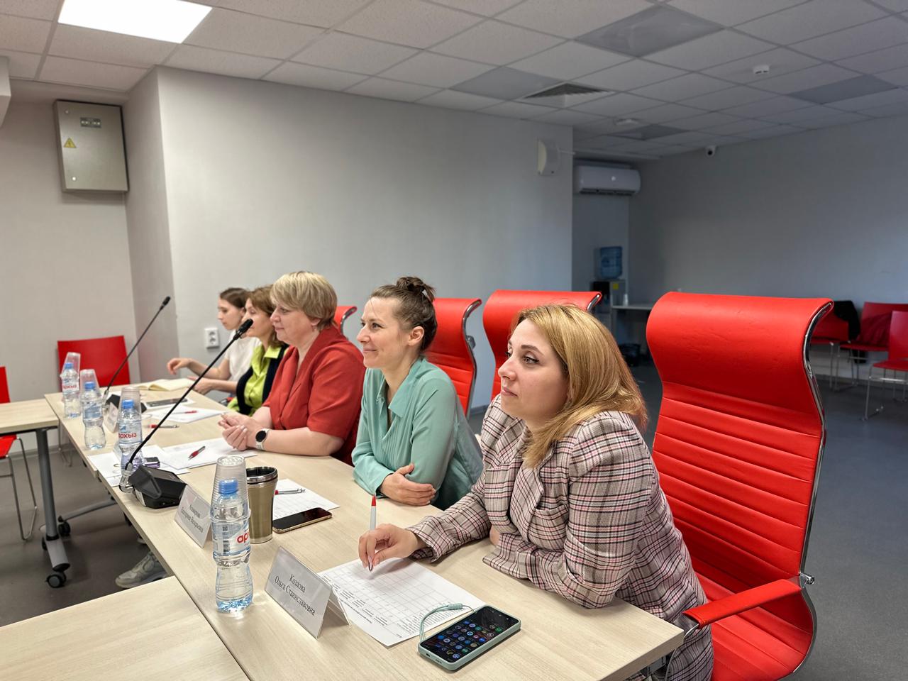 a42c5551-9459-471e-bbb1-e1da161ee461