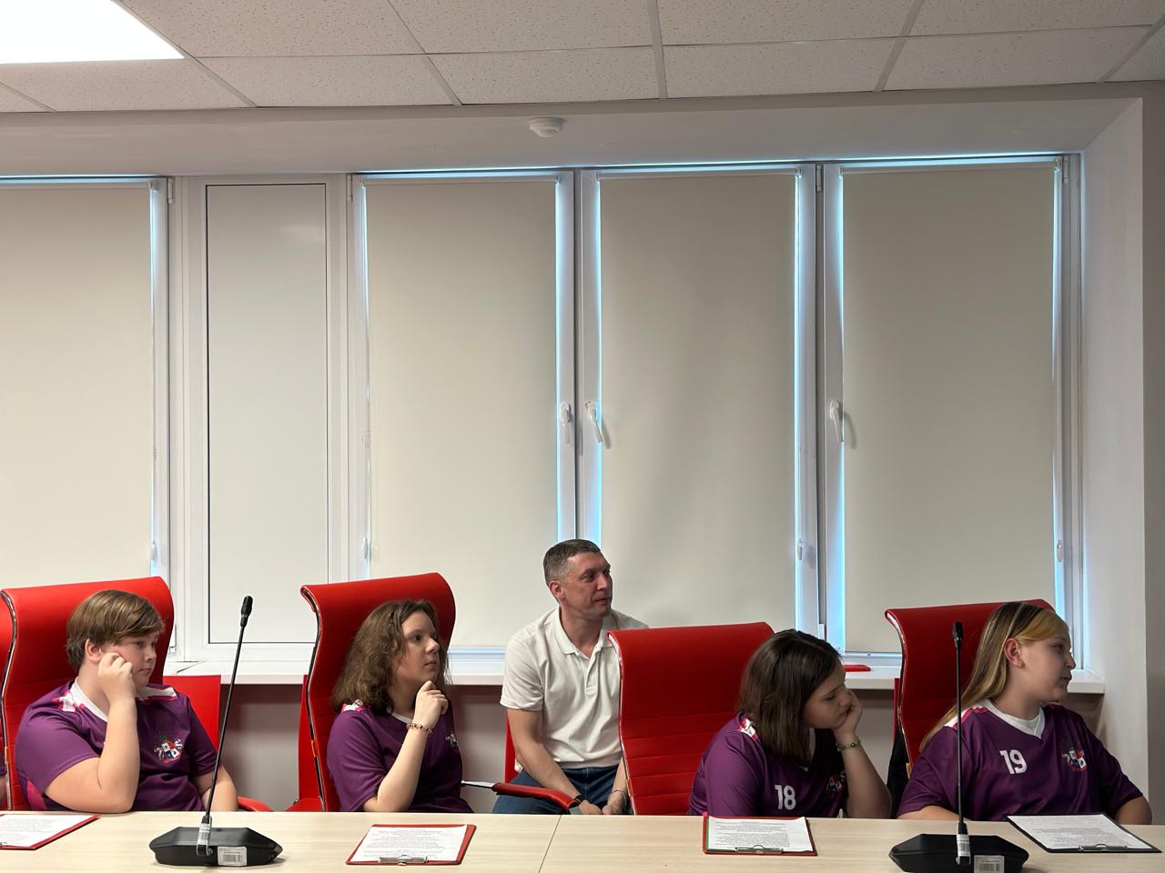 fbaf66d5-b1a0-4f3a-87ee-949608e82c26