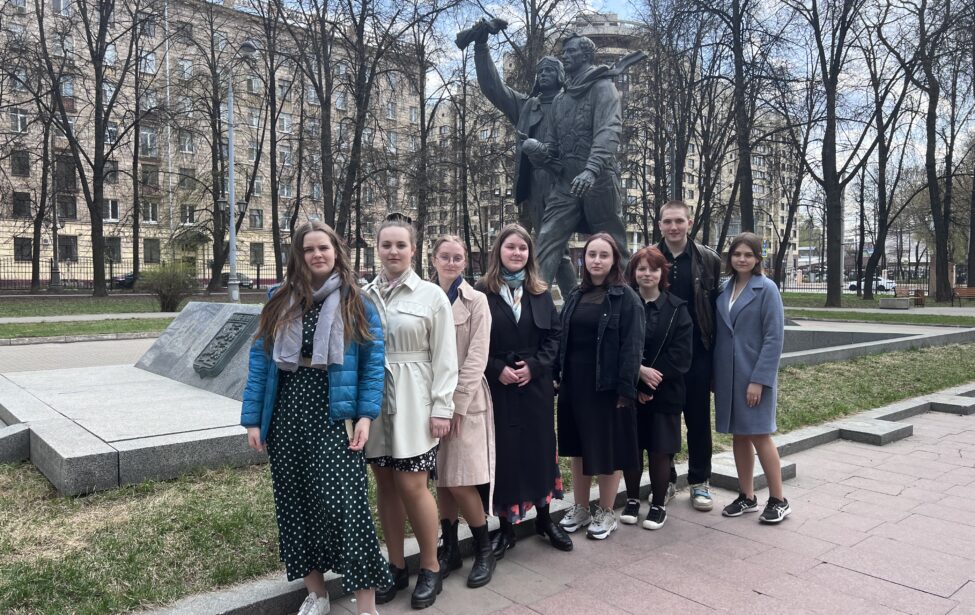 Выступление студентов ИИЯ на&nbsp;литературной гостиной &laquo;Встречая Великую Победу&raquo;