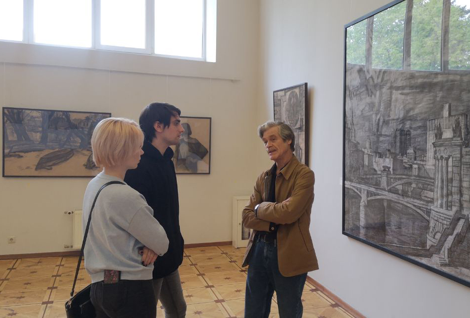 Студенты ИКИ посетили выставку Алексея Суховецкого в Академии художеств