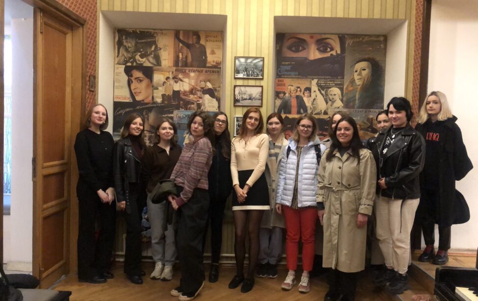 Досуг с&nbsp;пользой: студенты ИИЯ на&nbsp;кинопоказе франкоязычной комедии