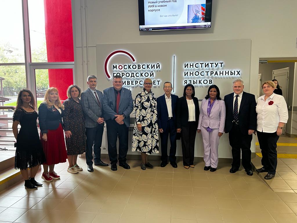 кубинская делегация. делегация кубы. делегация кубы. делегация кубы в. делегация кубы.