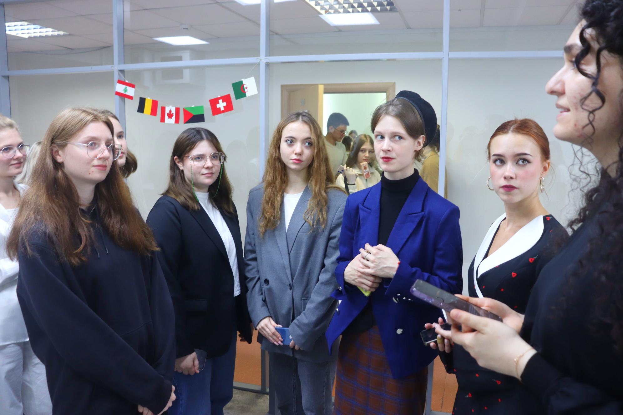 Студенты, мероприятие