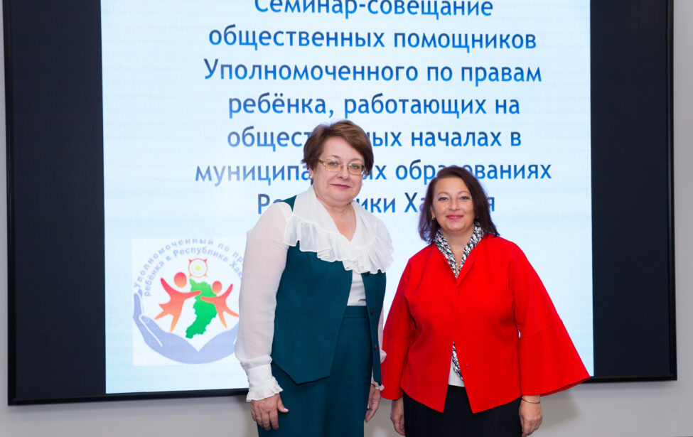 Уполномоченный по правам ребенка в Республике Хакасия поблагодарил ректора за сотрудничество